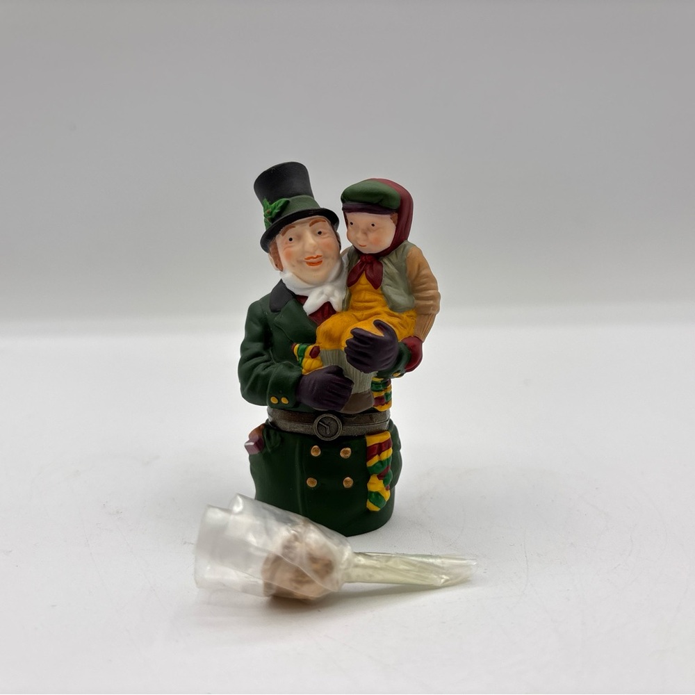Department 56 1997 Vintage HVC God Bless Us, Every One Hinged Box 58432 Retired